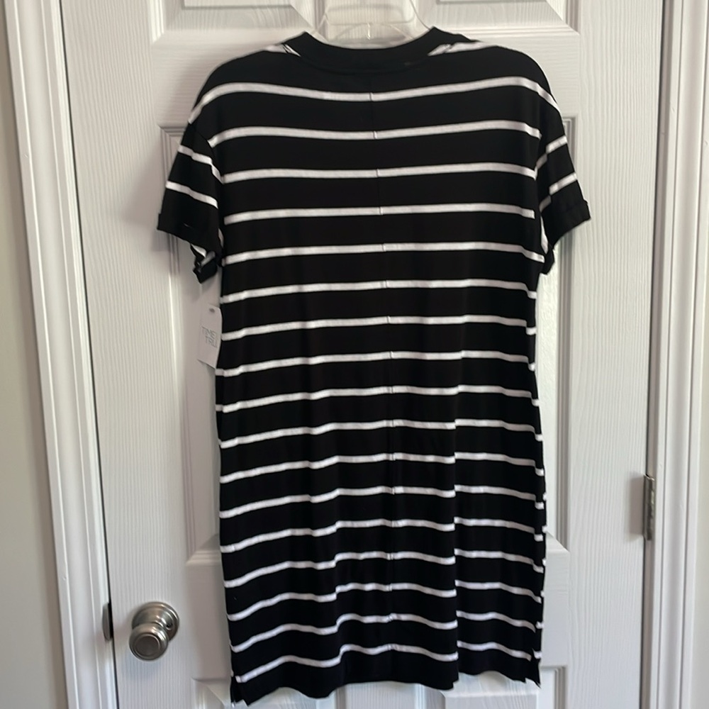 Time and Tru T-Shirt Dress - Picture 2 of 7